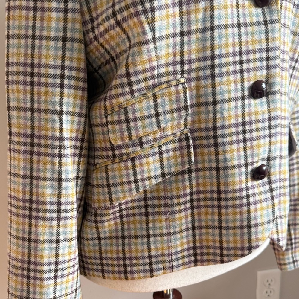 L.L. Bean Women's Multicolor Plaid Blazer - Picture 5 of 9